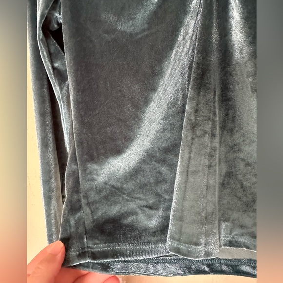 🛍️4/$15🛍️Planet Gold NWT Junior’s Small Top - Picture 3 of 5